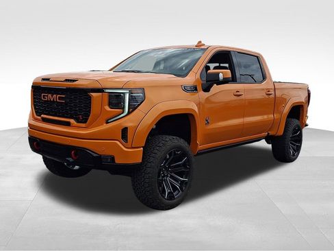 Used 2025 GMC Sierra 1500 AT4 w/ AT4 Premium Package AWD/4WD image 3
