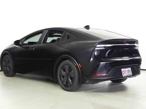 Used 2024 Toyota Prius Prime SE image 9