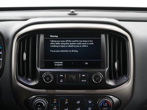 Used 2022 Chevrolet Colorado Z71 AWD/4WD image 15