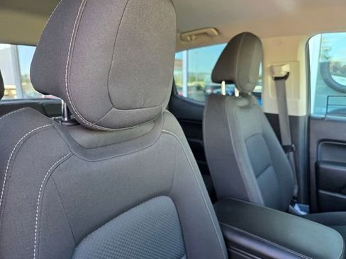 Used 2017 Chevrolet Colorado LT image 19