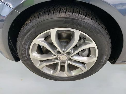 Used 2015 Mercedes-Benz C 300 4MATIC Sedan image 19