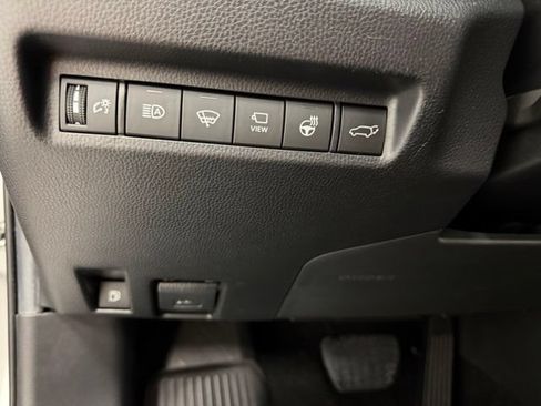 Used 2022 Toyota RAV4 Limited AWD/4WD image 15