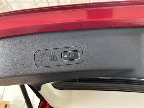 New 2026 Lincoln Aviator AWD w/ Jet Appearance Package image 32