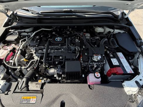 Certified 2024 Toyota Corolla SE FWD image 30