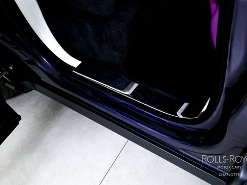 Used 2023 Rolls-Royce Cullinan image 28