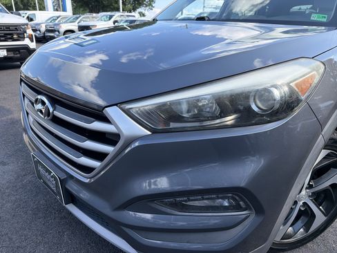 Used 2018 Hyundai Tucson Value w/ Cargo Package FWD image 6