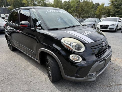 Used 2014 FIAT 500L Trekking image 2
