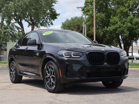 Used 2023 BMW X4 xDrive30i w/ M Sport Package AWD/4WD image 1