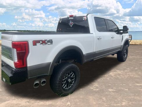Used 2019 Ford F250 King Ranch w/ King Ranch Ultimate Package AWD/4WD image 4