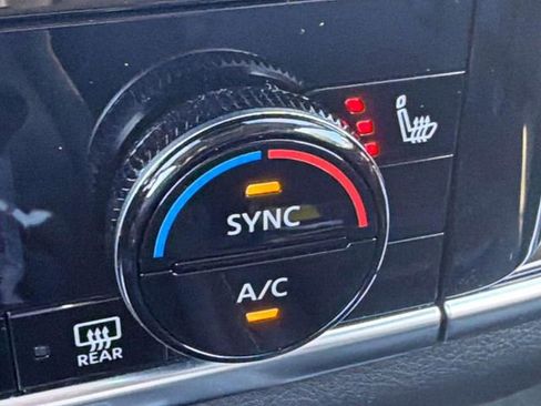 Certified 2023 Nissan Rogue SL w/ SL Premium Package image 23