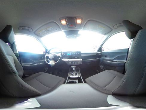 Used 2025 Hyundai Kona SEL image 38