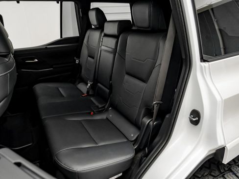 Used 2025 Lexus GX 550 w/ Accessory Package (2T) image 80