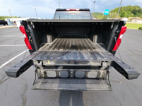 Used 2021 Chevrolet Silverado 1500 High Country image 16