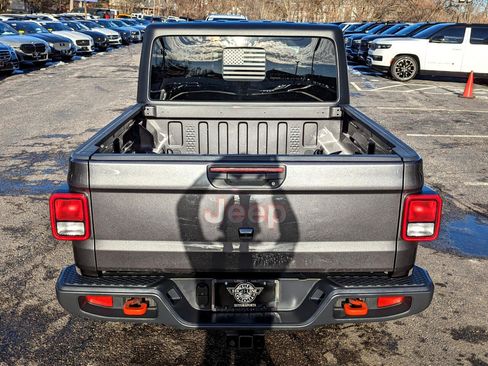 Used 2022 Jeep Gladiator Mojave w/ Cold Weather Group image 8