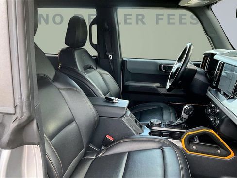 Used 2021 Ford Bronco Badlands image 28