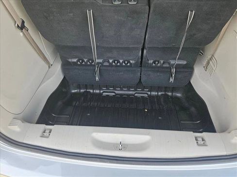 Used 2022 Chrysler Voyager LX image 6