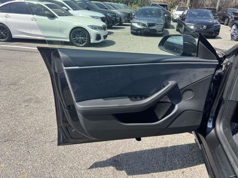 Used 2024 Tesla Model 3 Long Range AWD/4WD image 17