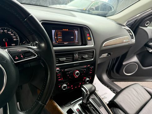 Used 2013 Audi Q5 3.0T Premium Plus w/ Sport Interior Pkg image 12
