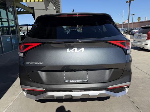 Used 2024 Kia Sportage LX image 13