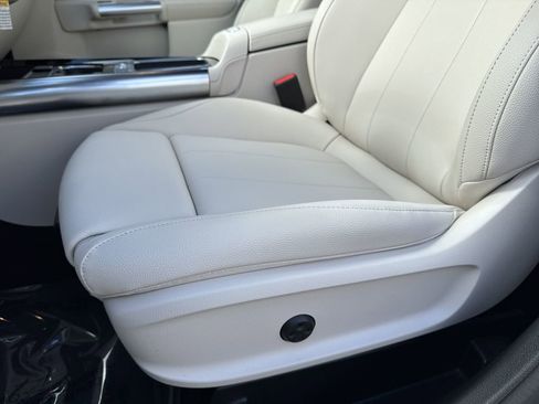 New 2025 Mercedes-Benz GLA 250 4MATIC image 16