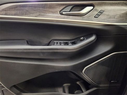 Used 2022 Jeep Grand Cherokee L Limited image 24