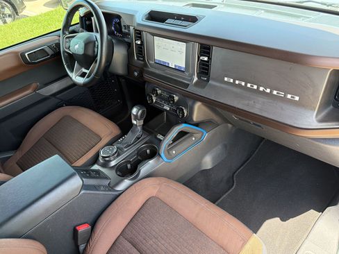 Used 2022 Ford Bronco Outer Banks AWD/4WD image 27