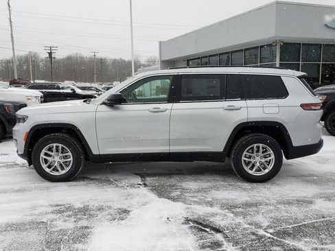New 2025 Jeep Grand Cherokee L Laredo AWD/4WD image 2