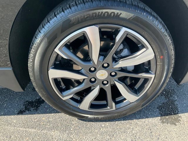 Used 2023 Chevrolet Equinox Premier AWD/4WD image 18