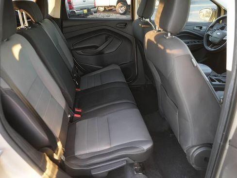 Used 2018 Ford Escape S image 15