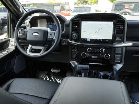 Used 2025 Ford F150 Lariat w/ Bed Utility Package AWD/4WD image 31