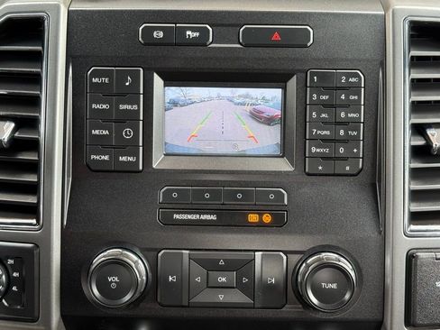 Used 2019 Ford F250 XLT AWD/4WD image 27