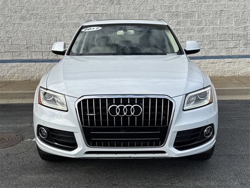 Used 2017 Audi Q5 2.0T Premium Plus image 2