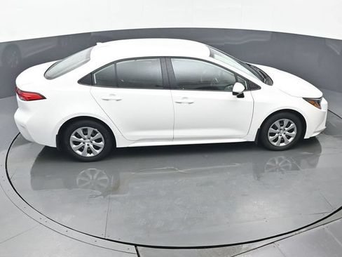 Certified 2026 Toyota Corolla LE FWD image 40