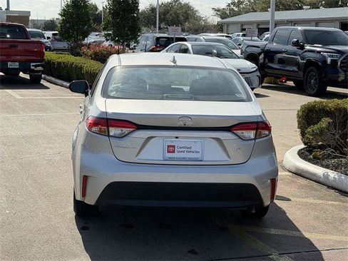 Certified 2025 Toyota Corolla LE image 6