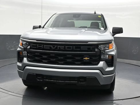 Used 2024 Chevrolet Silverado 1500 Custom RWD image 9