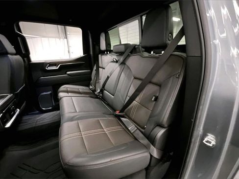 Used 2024 Chevrolet Silverado 1500 High Country w/ High Country Premium Package image 22