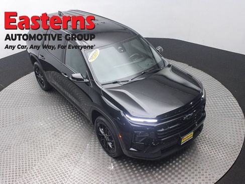 Used 2024 Chevrolet Traverse LS w/ Midnight/Sport Edition FWD image 3