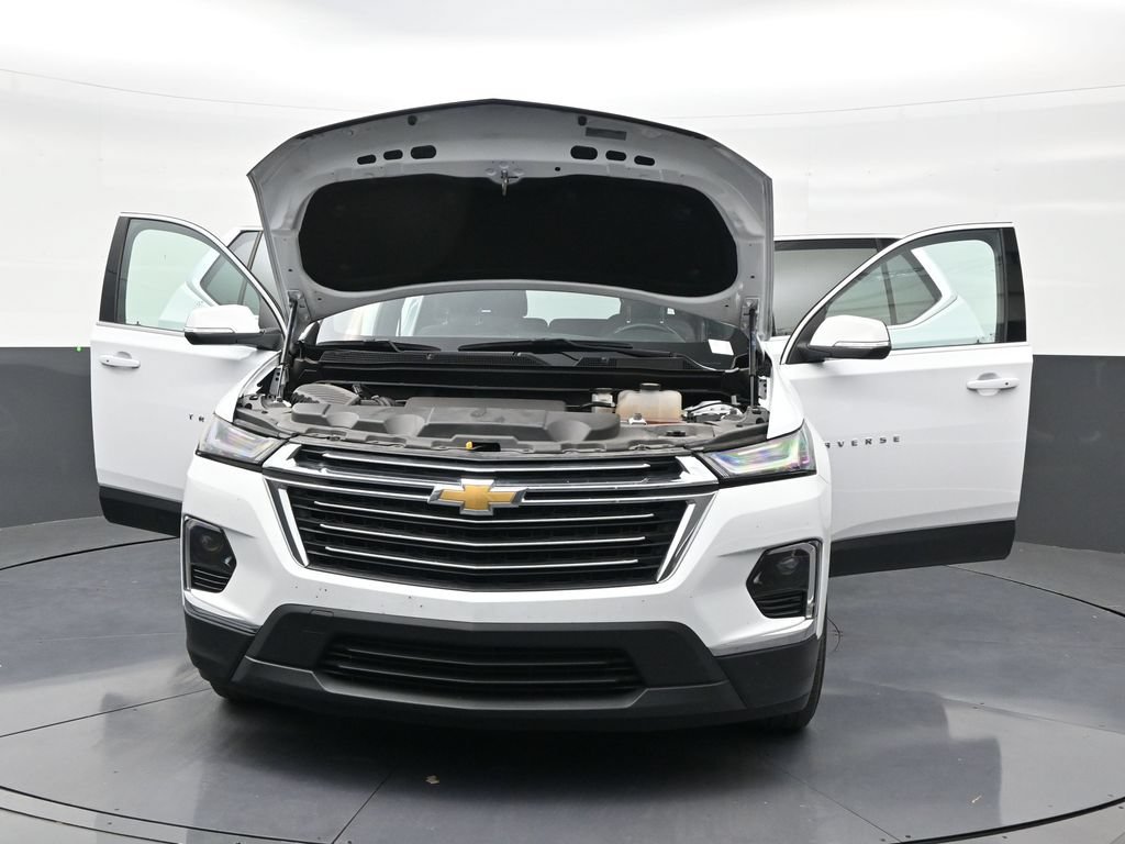 Used 2023 Chevrolet Traverse LT FWD image 30