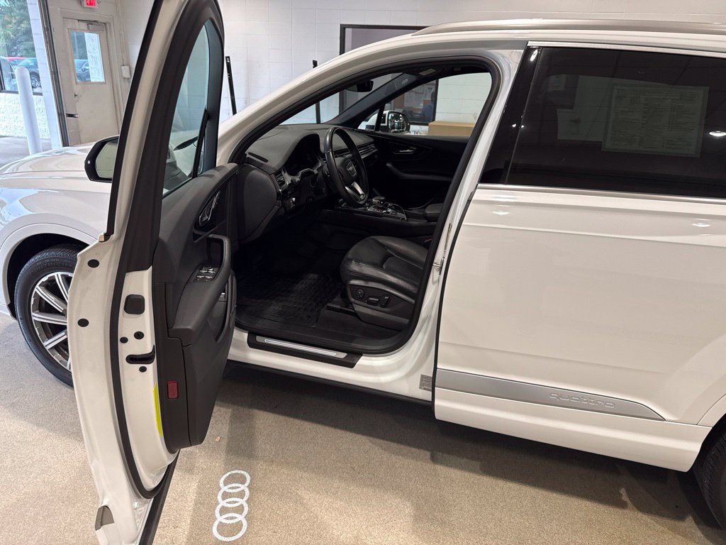 Used 2018 Audi Q7 3.0T Prestige AWD/4WD image 25