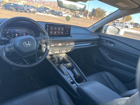 Used 2023 Honda Accord EX-L image 10