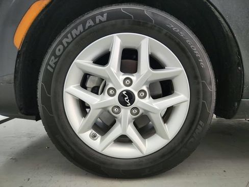 Used 2023 Kia Soul S FWD image 31