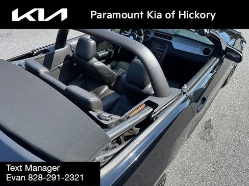 Used 2010 Ford Mustang Shelby GT500 RWD image 14