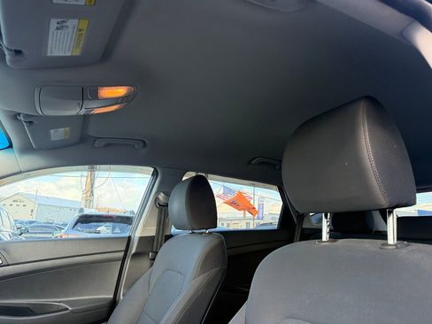 Used 2019 Hyundai Tucson SE image 17