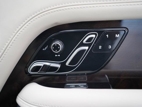 Used 2019 Land Rover Range Rover Long Wheelbase Autobiography AWD/4WD image 32