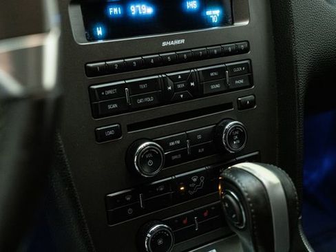 Used 2013 Ford Mustang GT Premium image 26