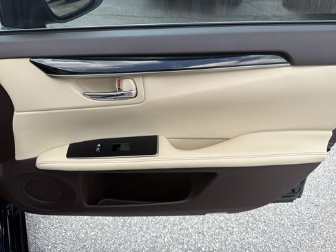 Used 2018 Lexus ES 350 w/ Accessory Package 2 FWD image 15