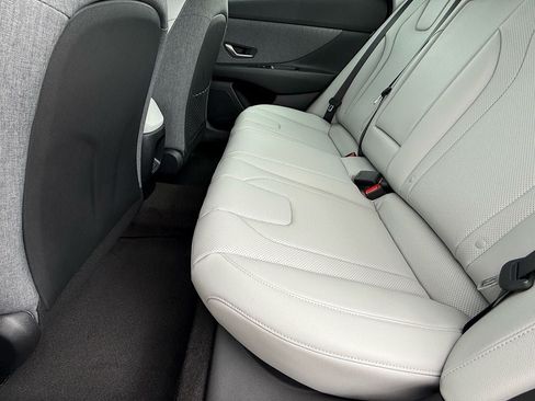 New 2026 Hyundai Elantra Limited FWD image 13