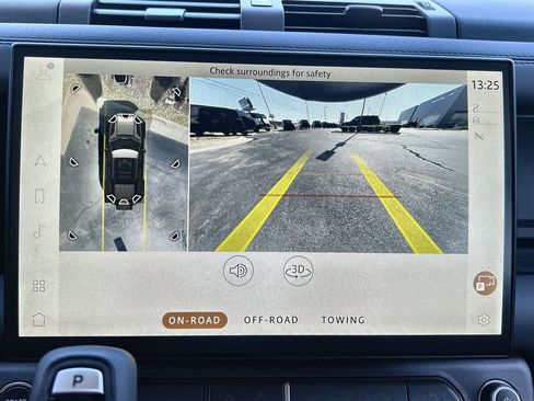 New 2026 Land Rover Defender 110 X-Dynamic SE image 26