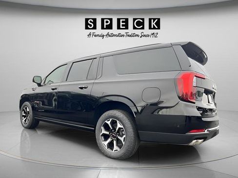 New 2026 GMC Yukon XL AT4 w/ AT4 Premium Package AWD/4WD image 3