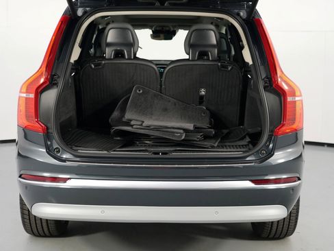 Used 2022 Volvo XC90 T8 Inscription w/ Advanced Package image 9